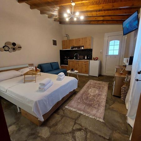 Garden Stay Agios Pavlos  エクステリア 写真